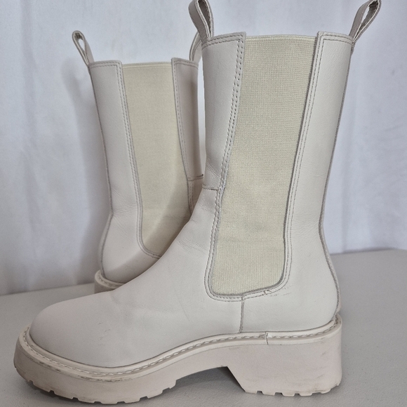 Steve Madden Women's Yairy Leather Lug Sole Chelsea Boots in Bone - Size 6.5 - Picture 3 of 16